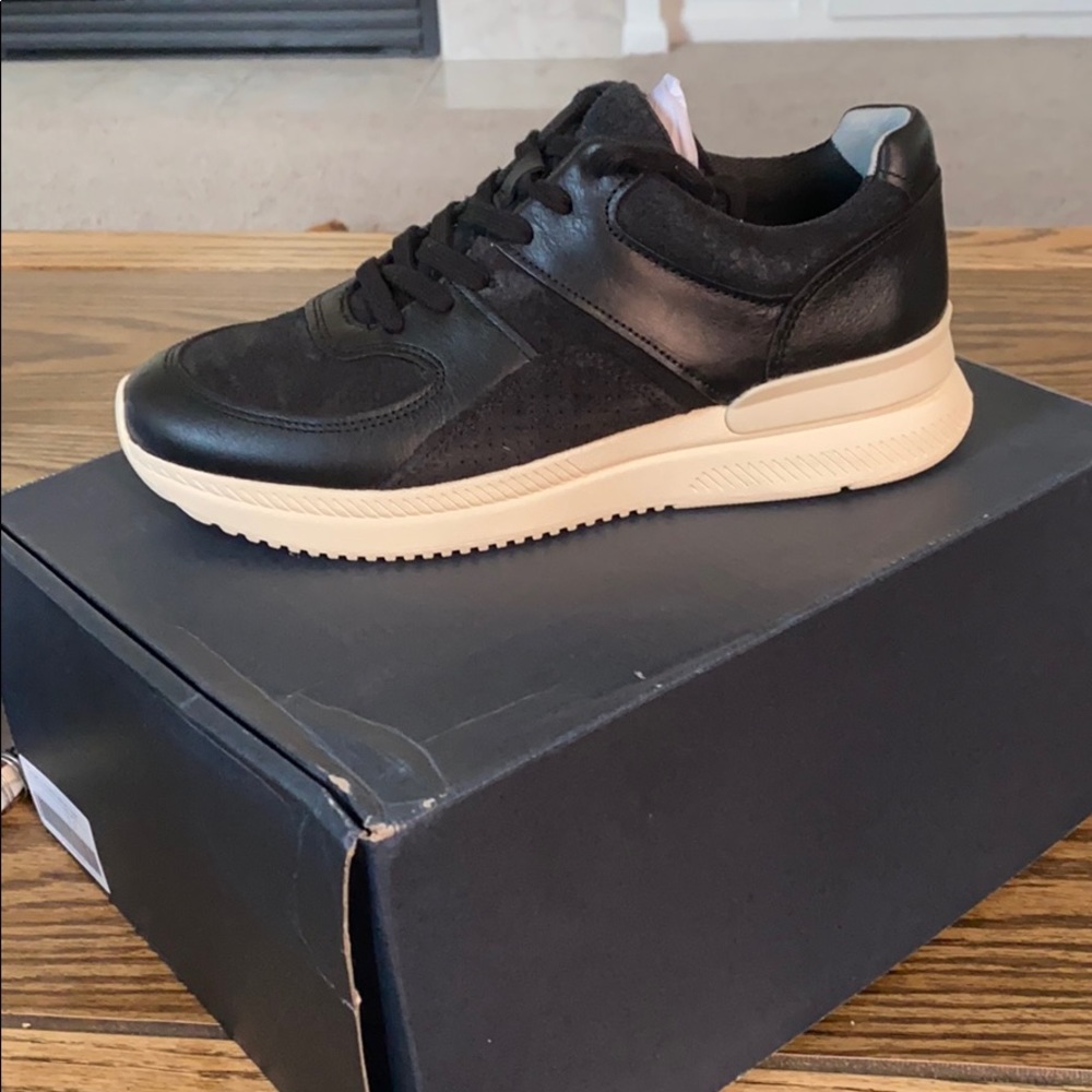 Everlane trainer